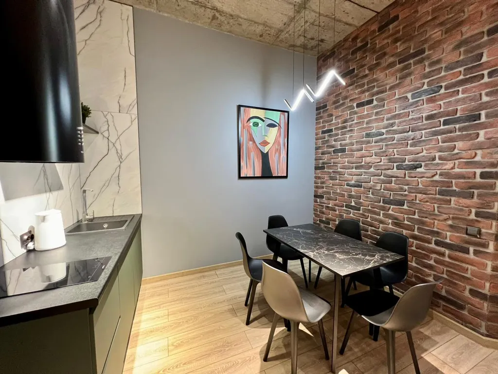 Дизайнерская квартира в центре города