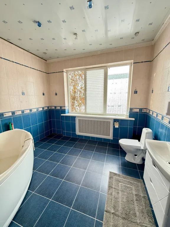 Коттедж Частный дом с подогреваемым бассейном и баней — Елизаветинская