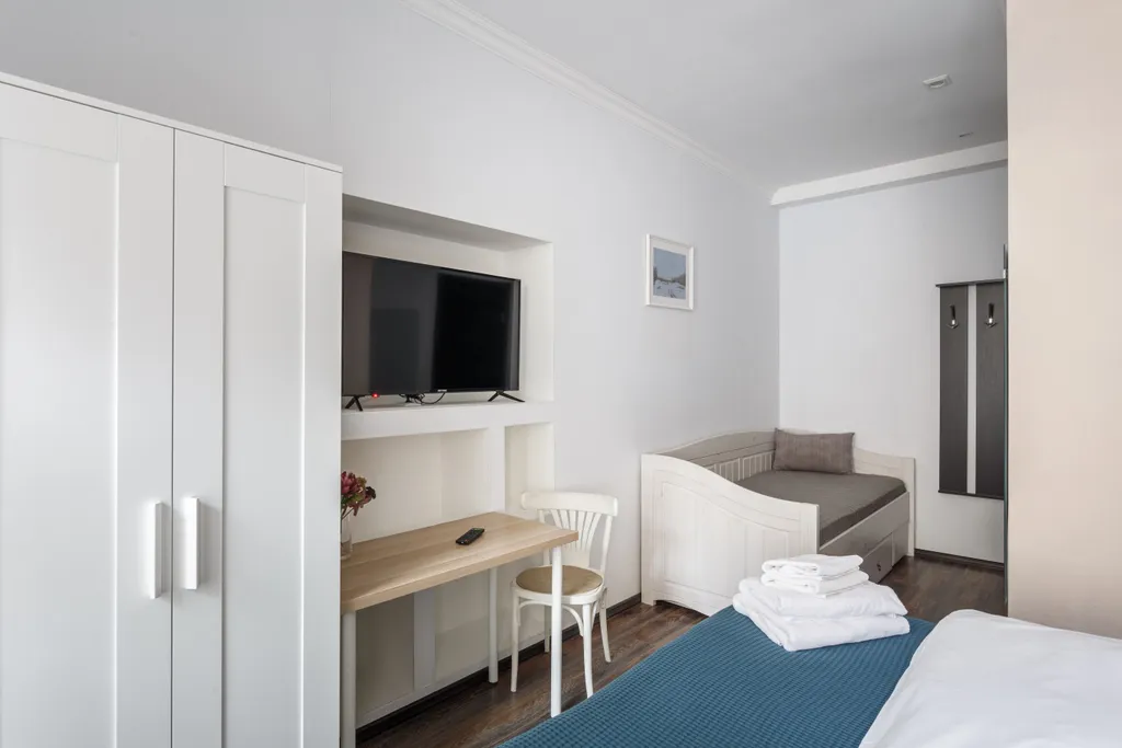 Квартира Комната с санузлом и видом во двор у Исаакиевского собора — Санкт-Петербург