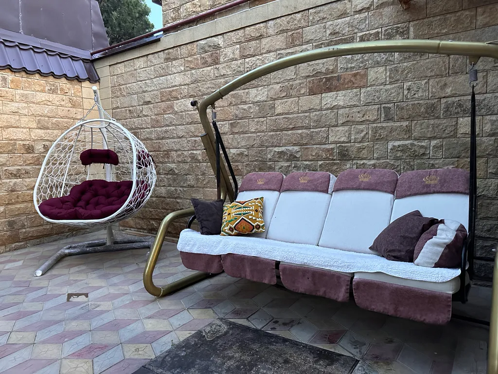 Большой 3х-этаж. дом на берегу моря