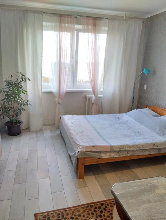 Уютная квартира не далеко от центра города (спальный район)