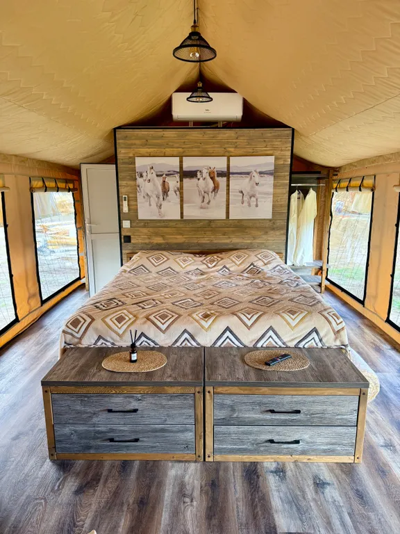 Домик-шатер