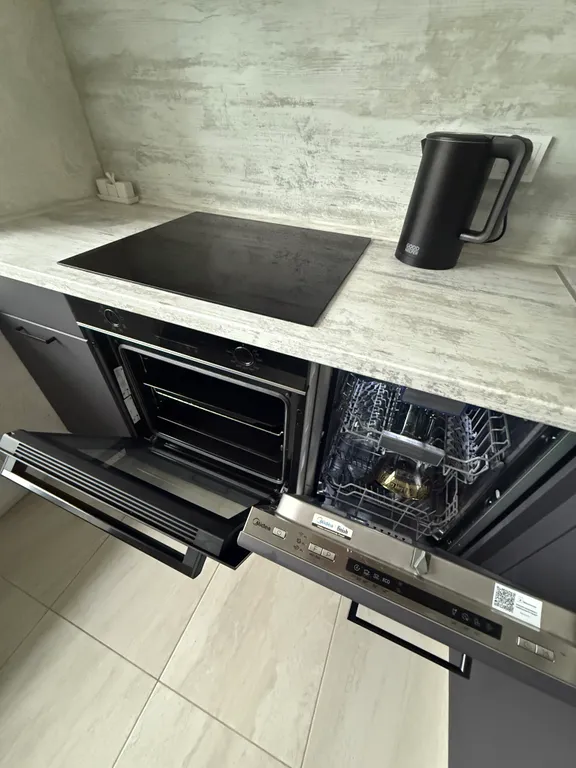 Уютная 3-комнатная квартира в хорошем районе города с видом на Волгу