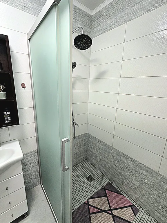 2 х комнатная Квартира с отдельным входом