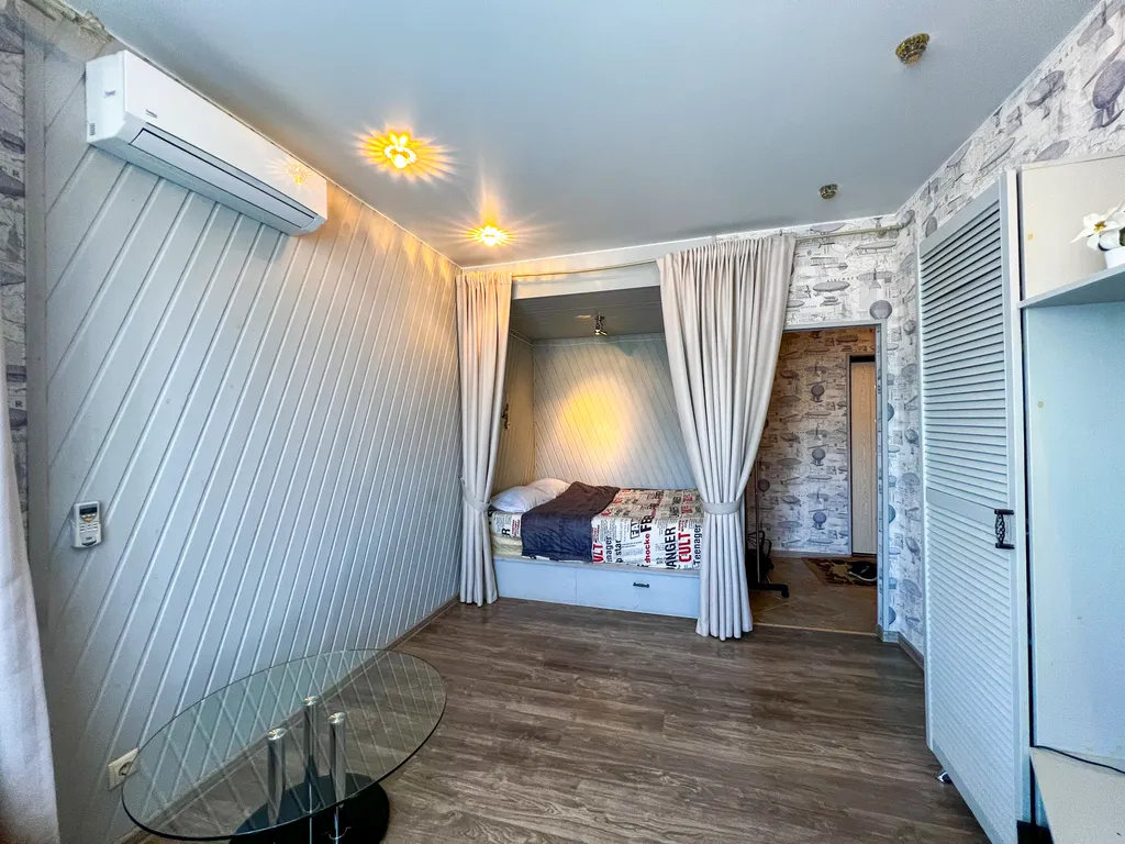 Квартира Отличная квартира — Свердловский