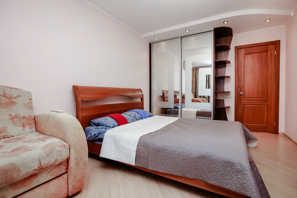 Квартира Жилая комната в 3-комнатной квартире 103 — аренда посуточно в Хабаровск