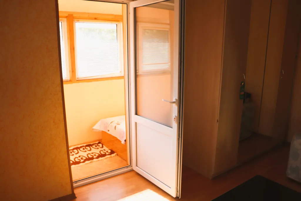 Просторный и уютный семейный номер с лоджией у моря