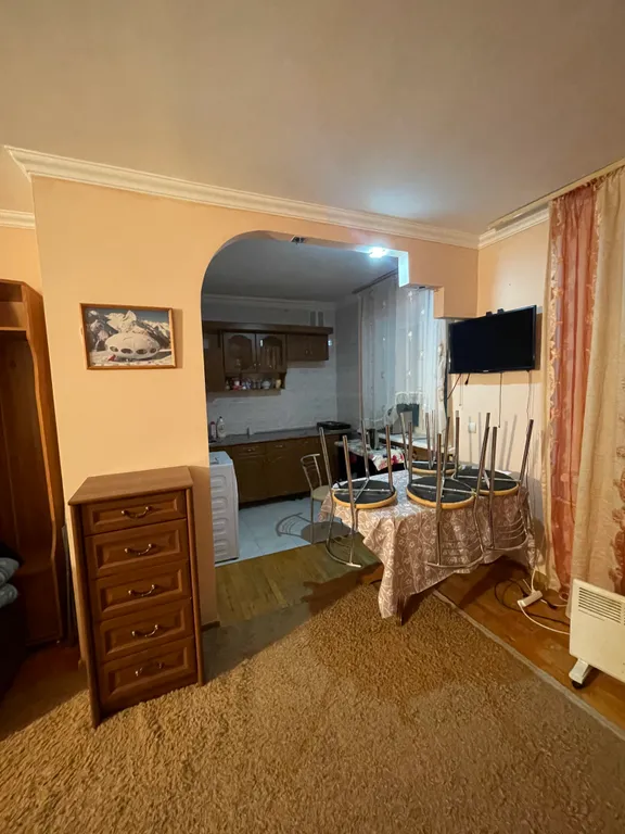 Уютная двухкомнатная квартира в центре Домбая