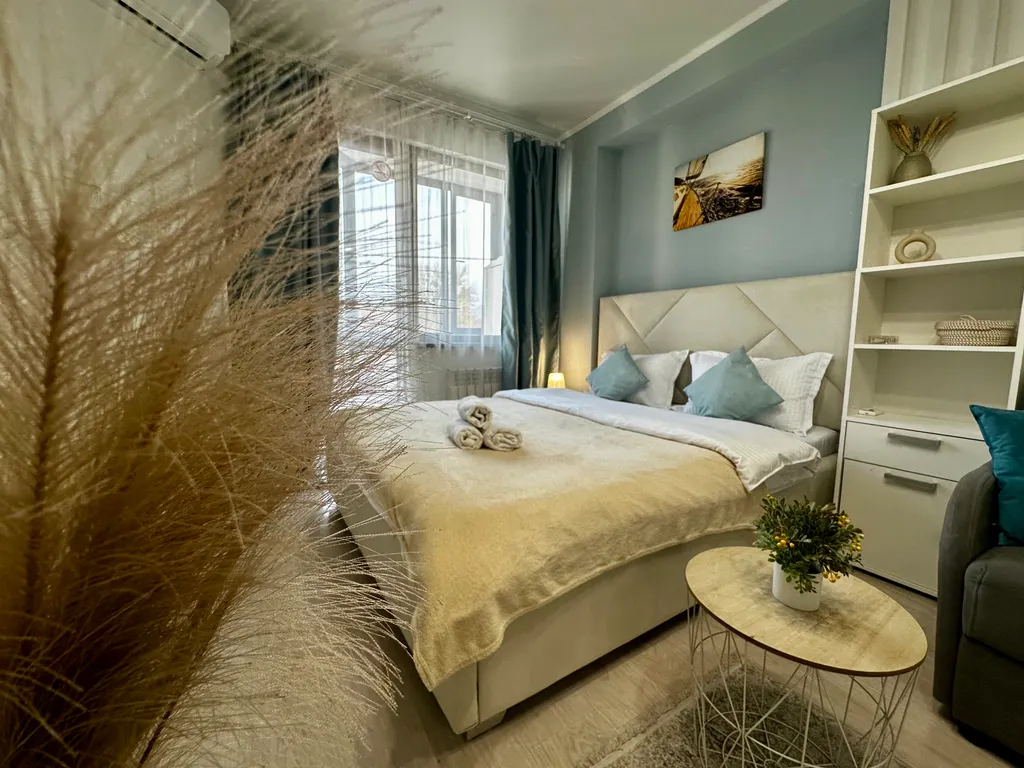 Квартира Студия с видом на горы у входа в Центральный парк — аренда посуточно в Алматы