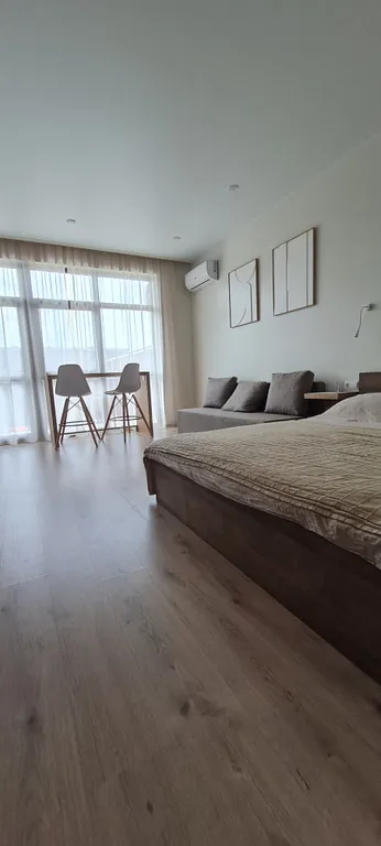 Апартаменты у моря с теплым бассейном