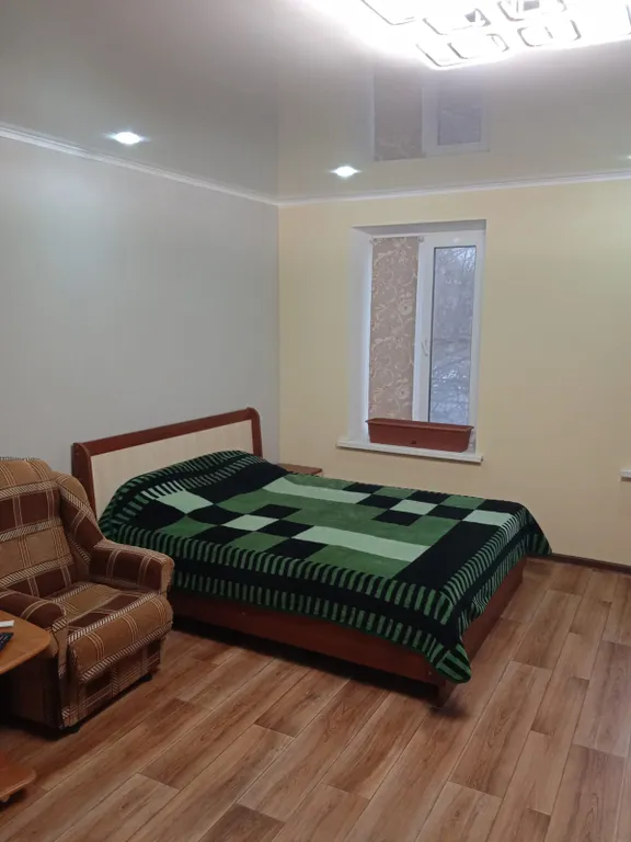 Уютная однокомнатная квартира недалеко от площади Ленина — аренда посуточно в Астрахань