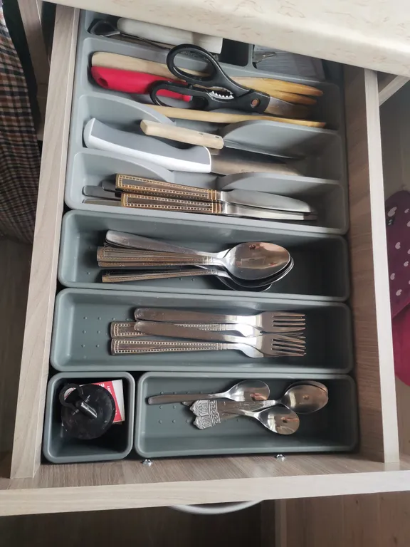 Дом с садом между лесом и рекой