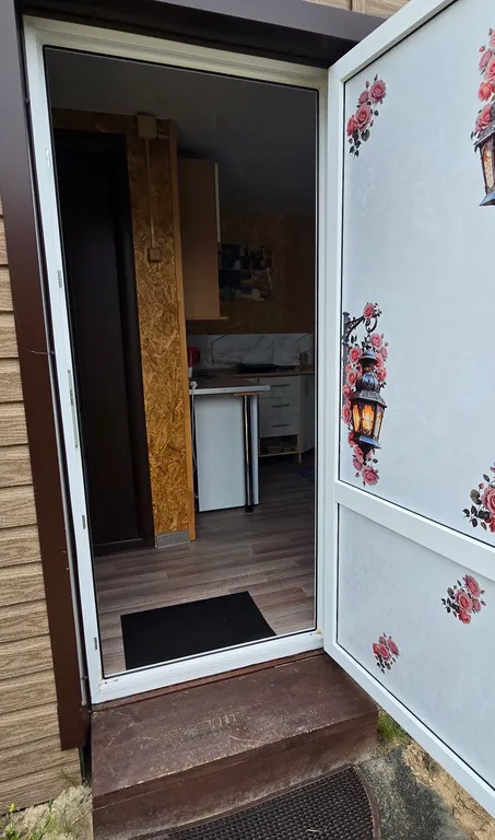 Уютные домики на берегу озера