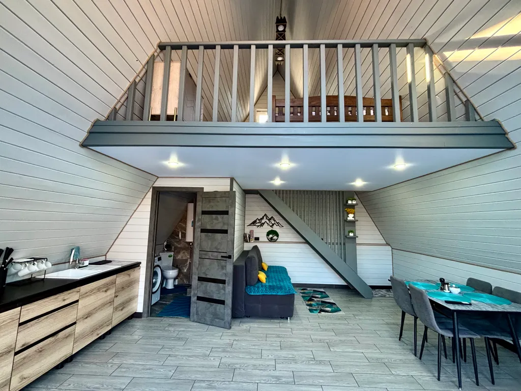 Отдельный домик а-фрейм с бассейном и видом на горы
