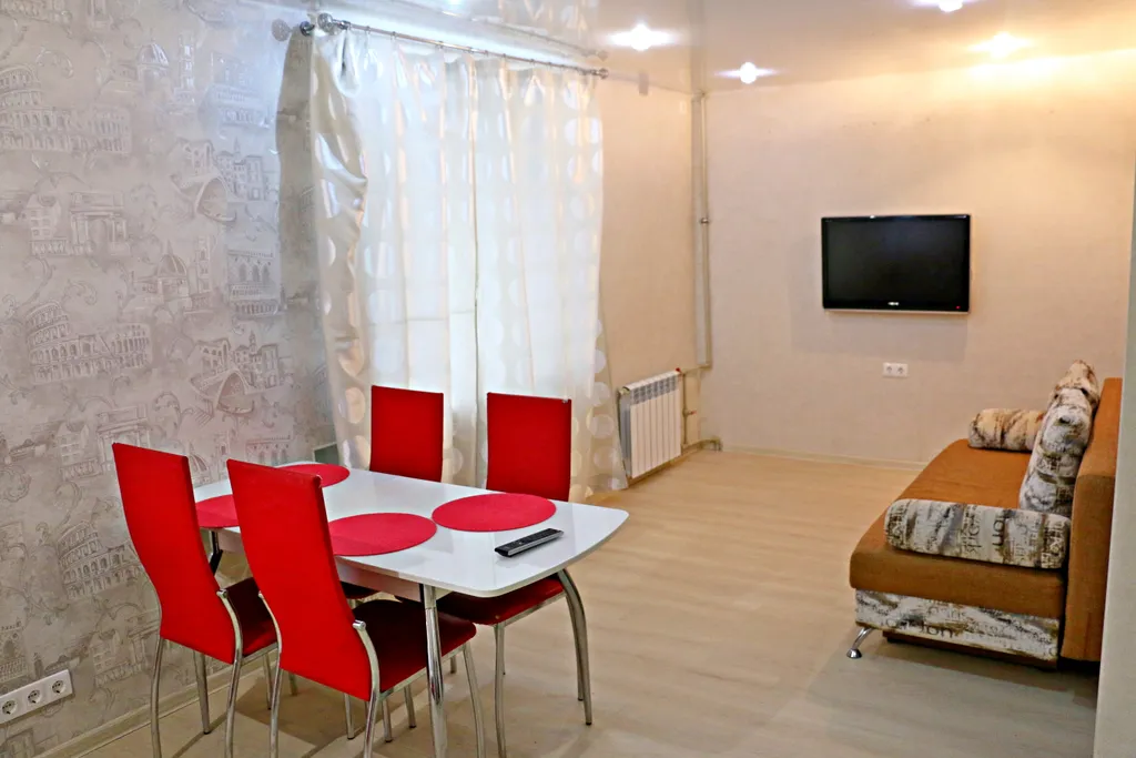 Красная квартира — аренда посуточно в Кстово