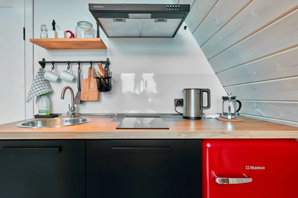 Уютная А-фрэйм хижина в горах Адыгеи