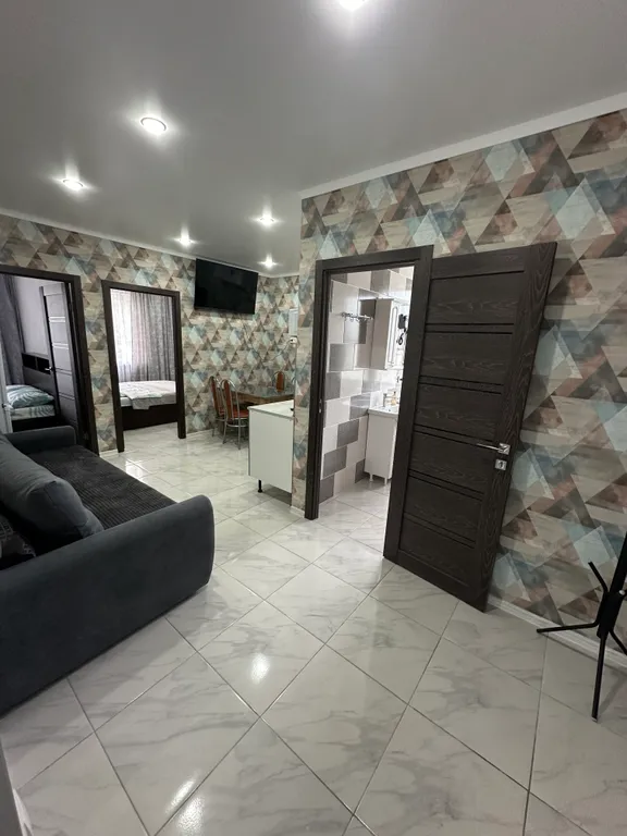 Уютная квартира — аренда посуточно в Шахты