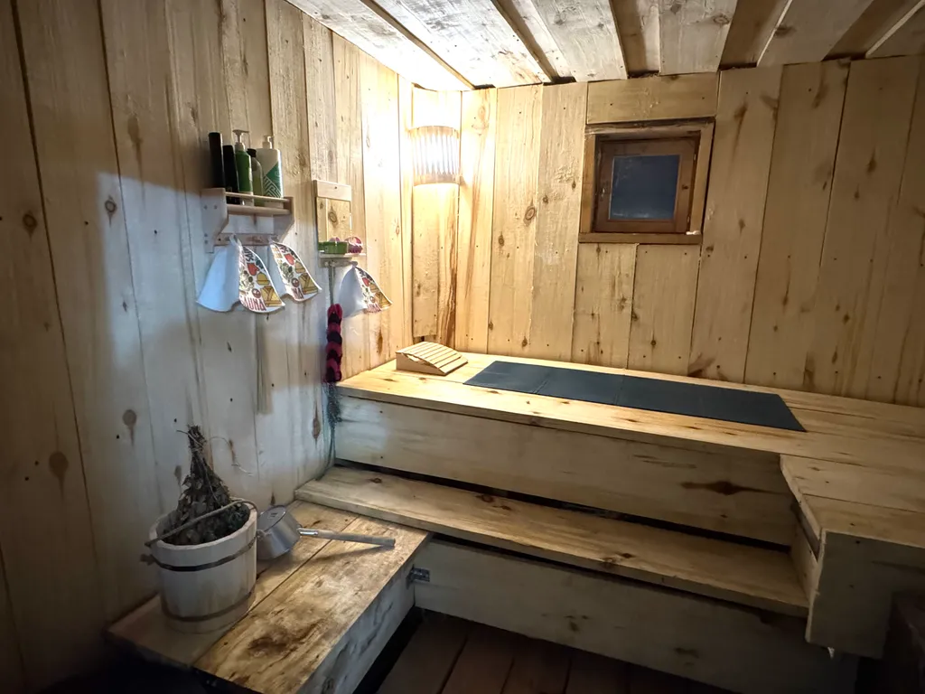 Уютный Коттедж с Баней с видом на горы