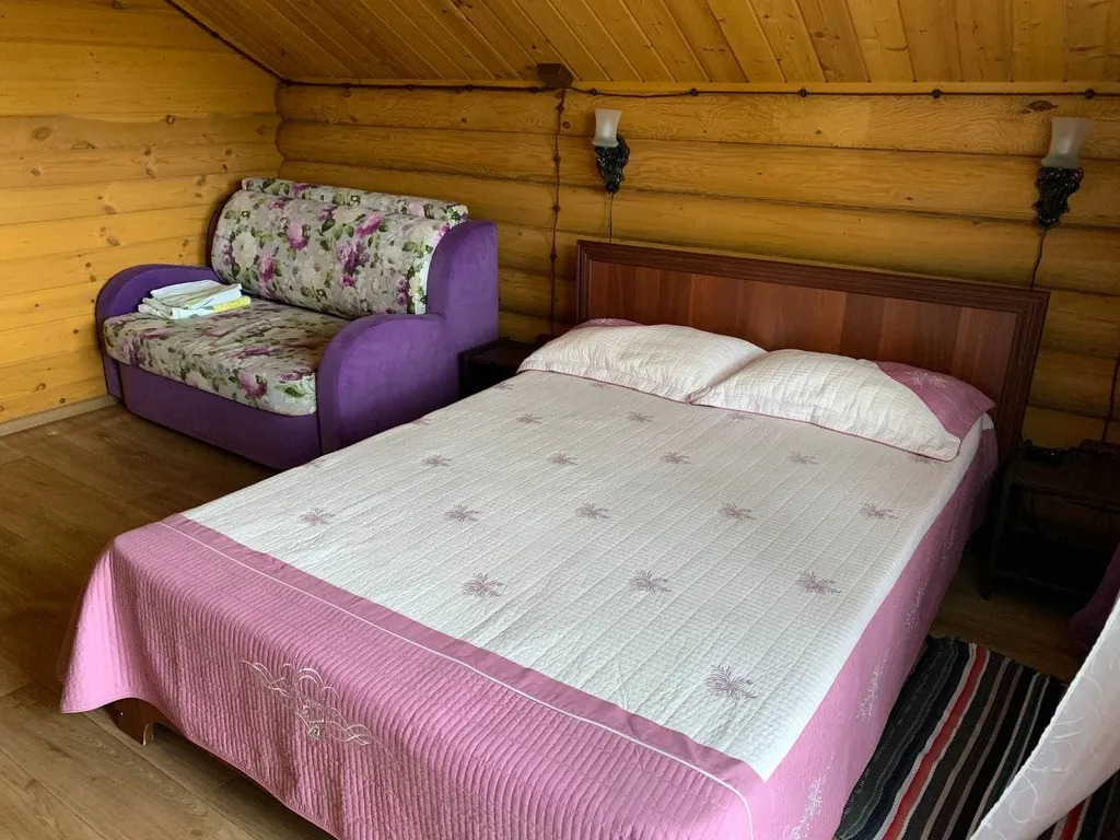 Дом с баней у пруда Алмаз Сити для мероприятий и отдыха