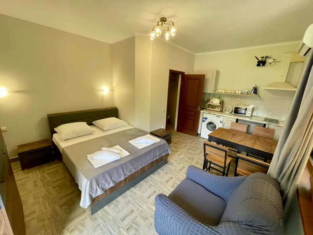 Апартаменты с отдельным входом и своей придомовой территорией