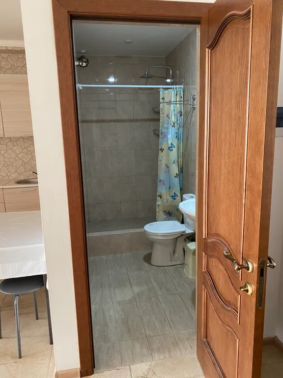 Дом в живописной деревне у моря с бассейном