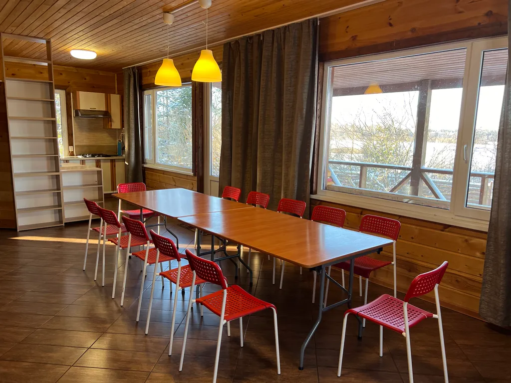 Уютный коттедж у озера