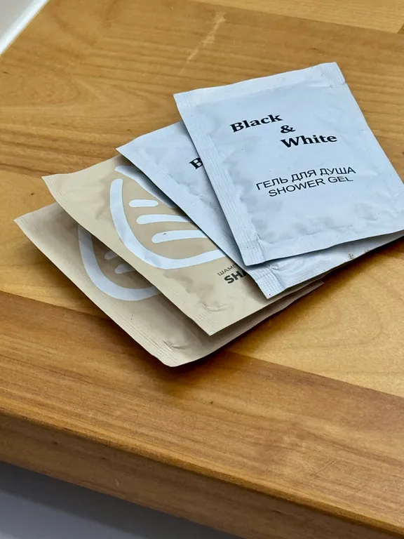 Дизайнерская квартира и бассейн на территории комплекса