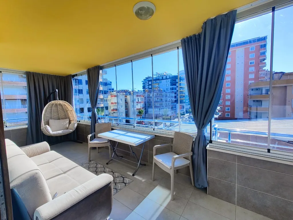 Квартира 2+1 в комплексена первой линии у моря