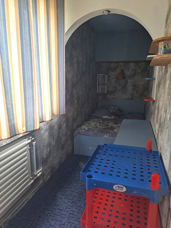 Уютная квартира в центре города с видом на горы, город и море