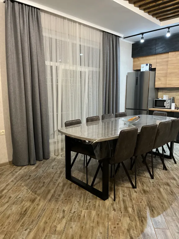 Дом в горах Адыгея, с теплым бассейном и беседкой