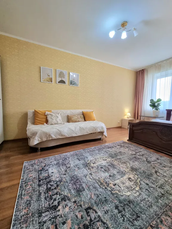 Уютная квартира на Победы с расширенной кухонной зоной (Уютный Дом)