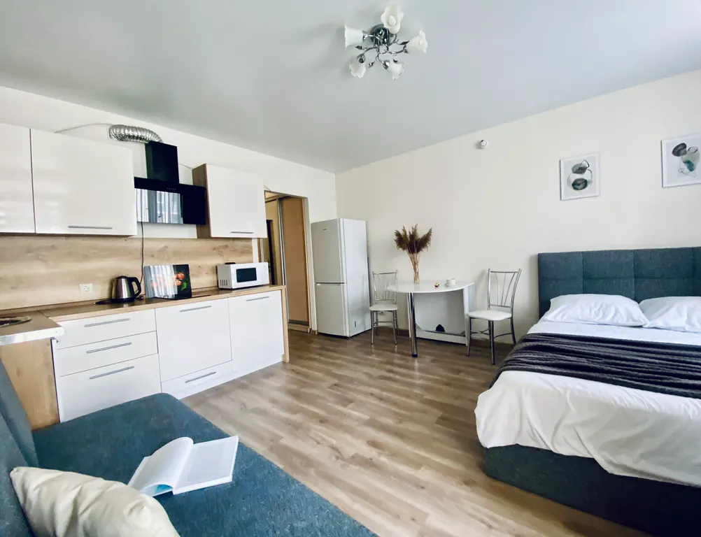 Студия в квартале Апрель