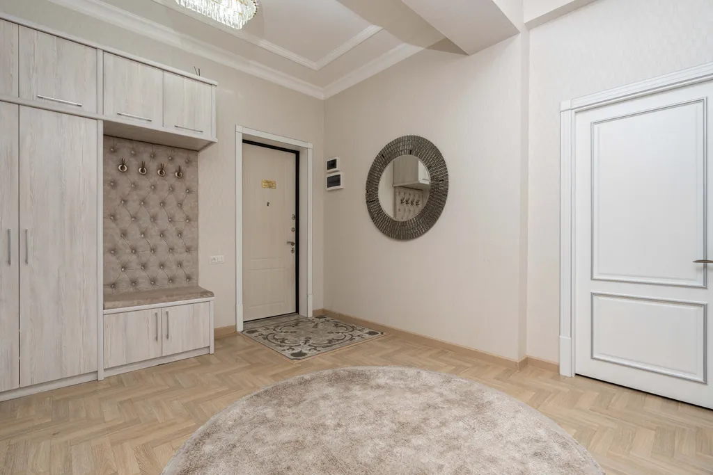 Большая 3х комнатная квартира в Ц-1