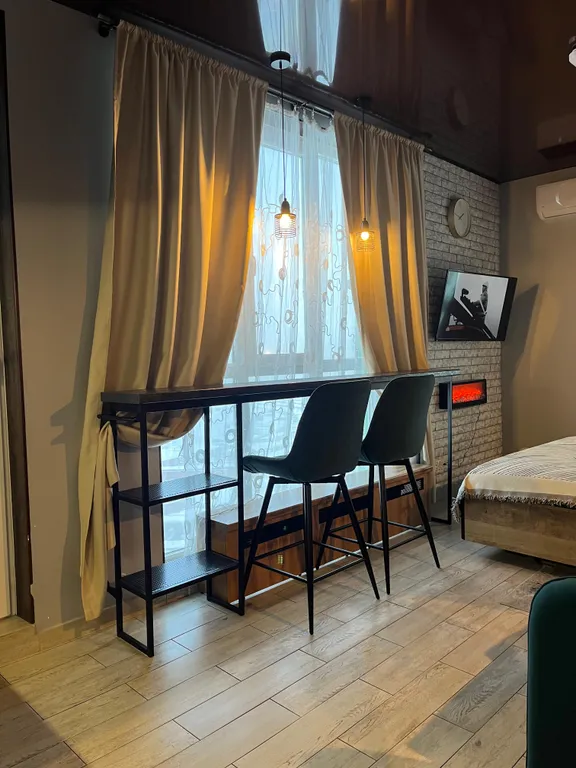 Дизайн-студия с барной стойкой