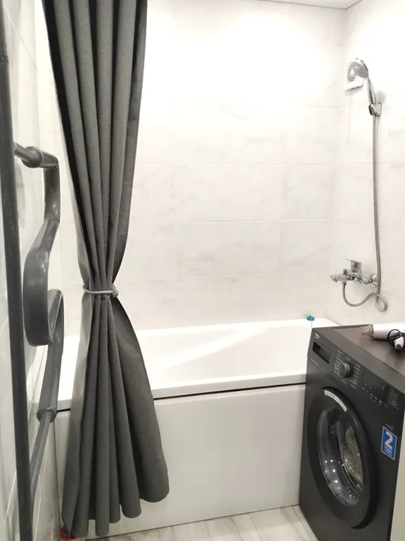 Рядом с двумя вокзалами