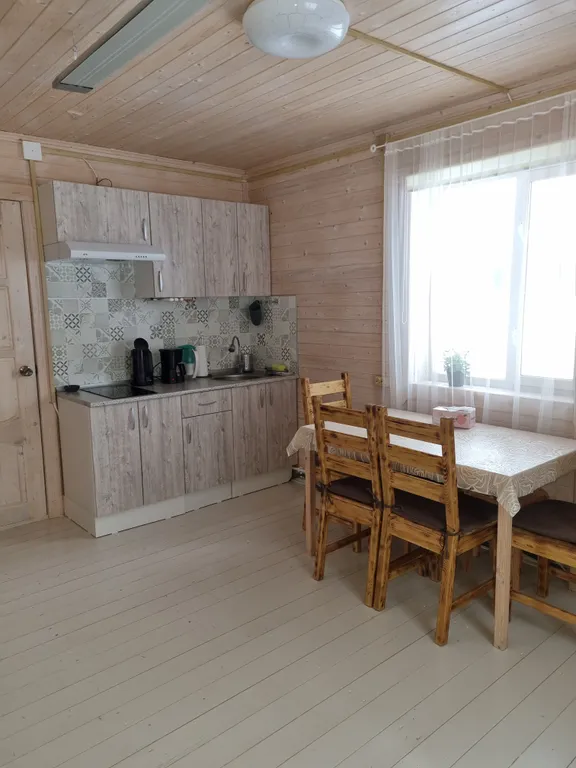 Уютный дом на берегу озера "Прозрачный берег №1"