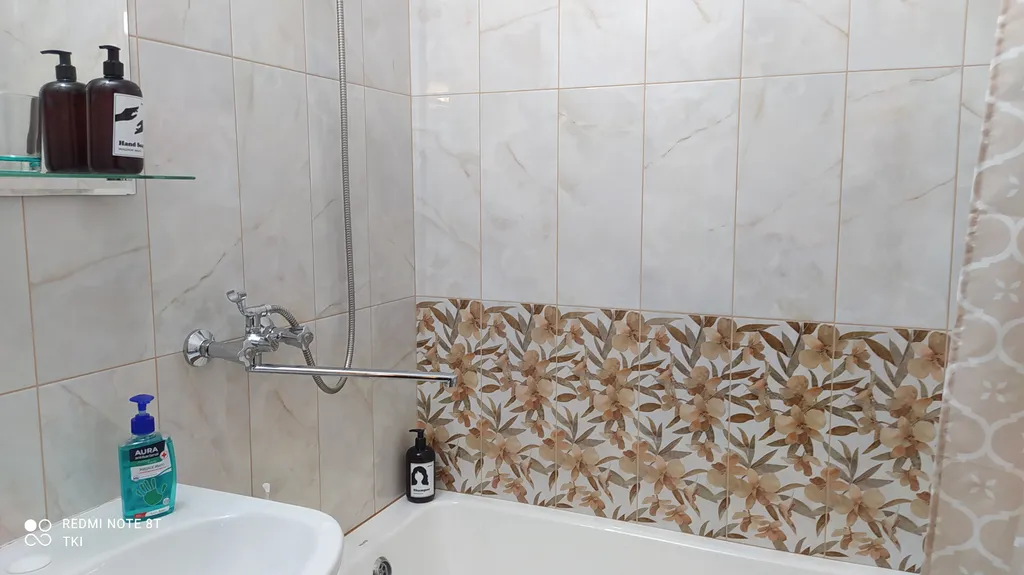 Квартира Светлая просторная квартира с большой кухней у метро — Санкт-Петербург