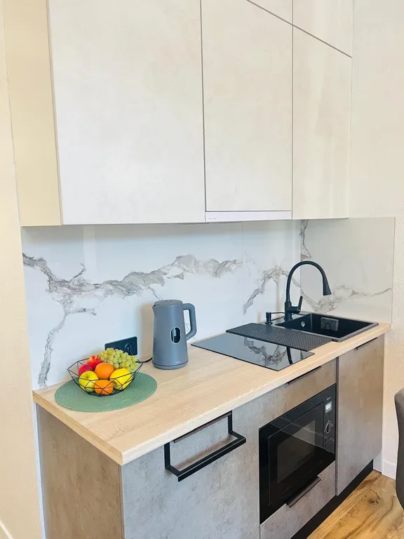 Студия трехместная с бассейном