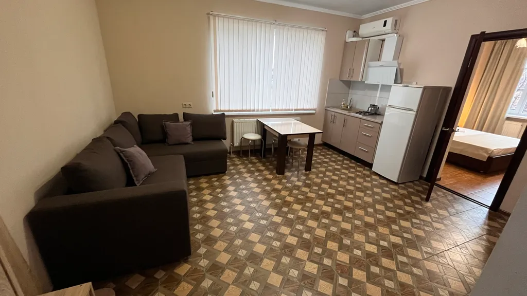 Квартира Уютный семейный номер с балконом — аренда посуточно в Пересыпь