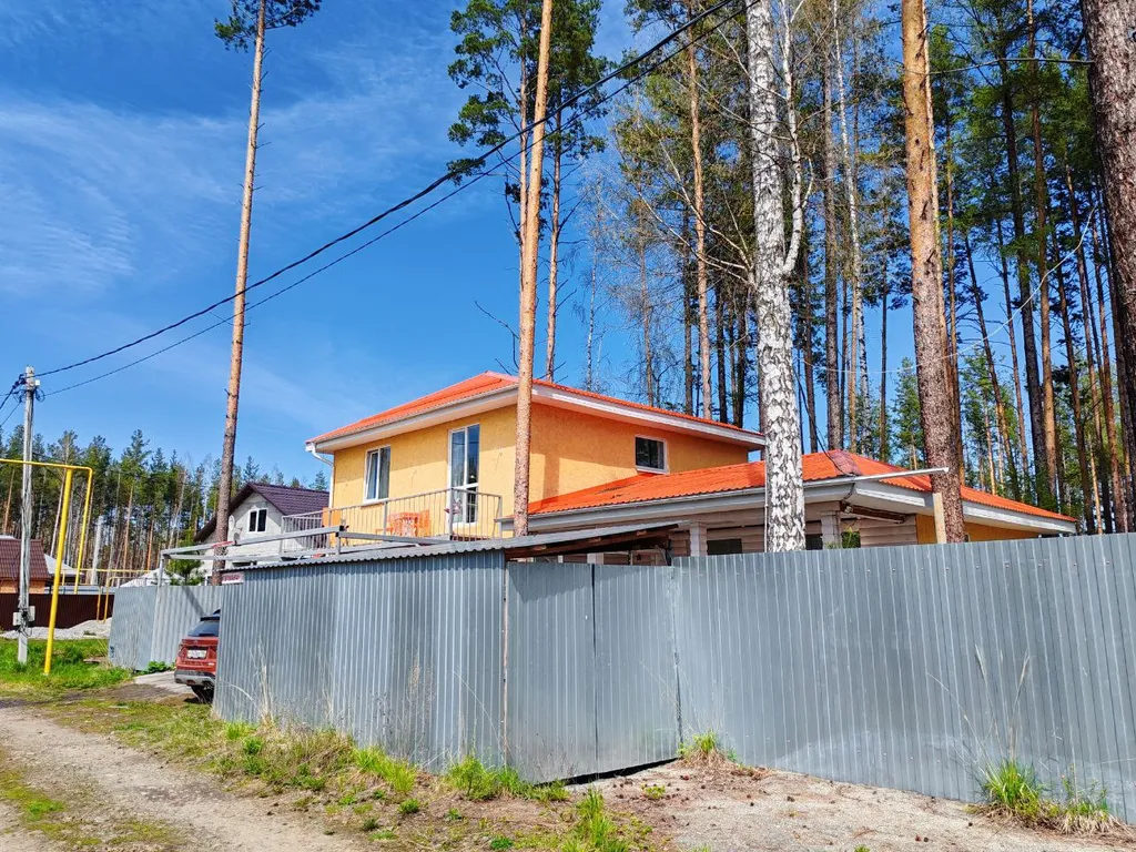 Коттедж в лесу