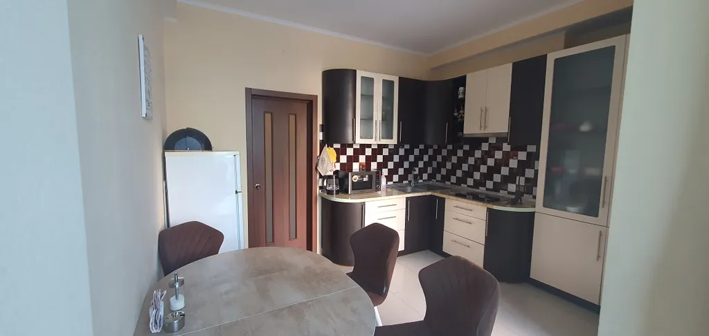 Уютная квартира с бассейном недалеко от моря