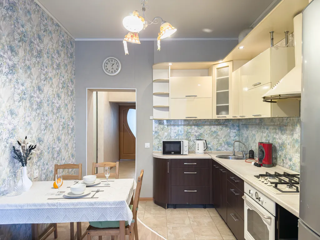 Квартира Евротрешка с подземной парковкой близко к центру — аренда посуточно в Вологда