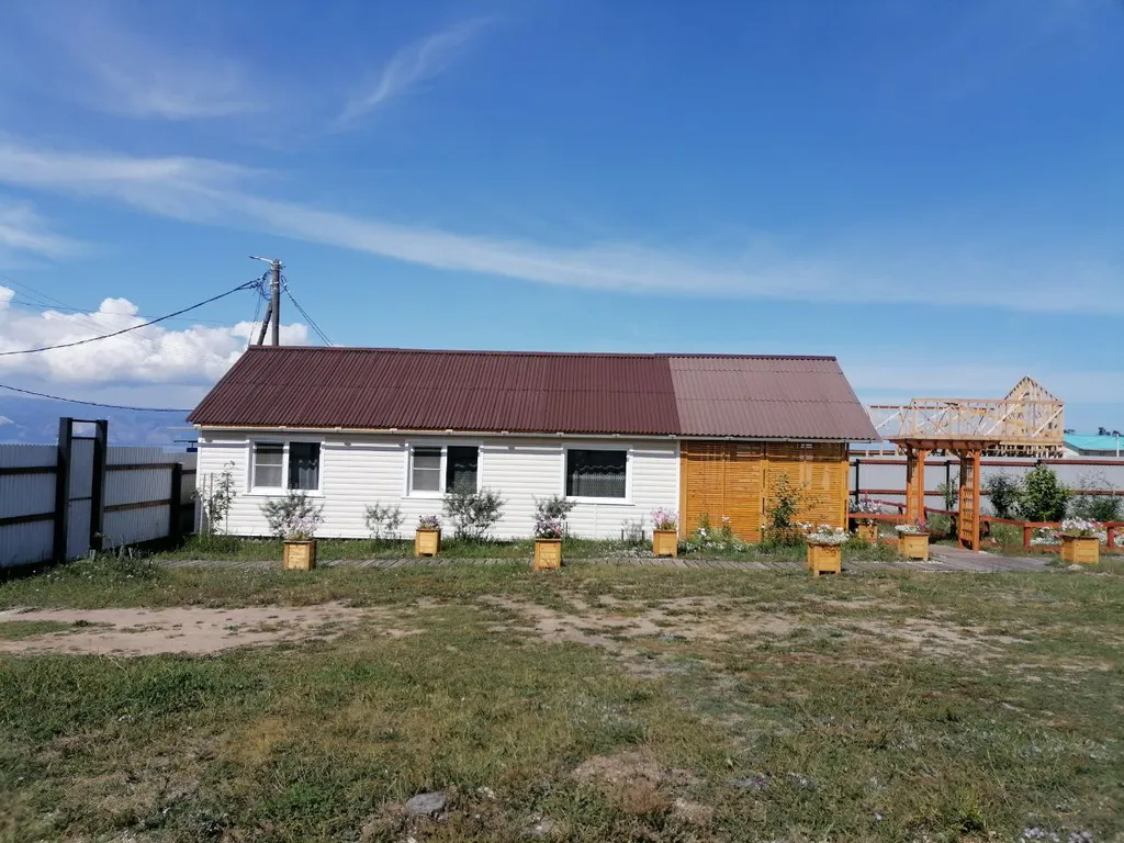 Дом с видом на Байкал