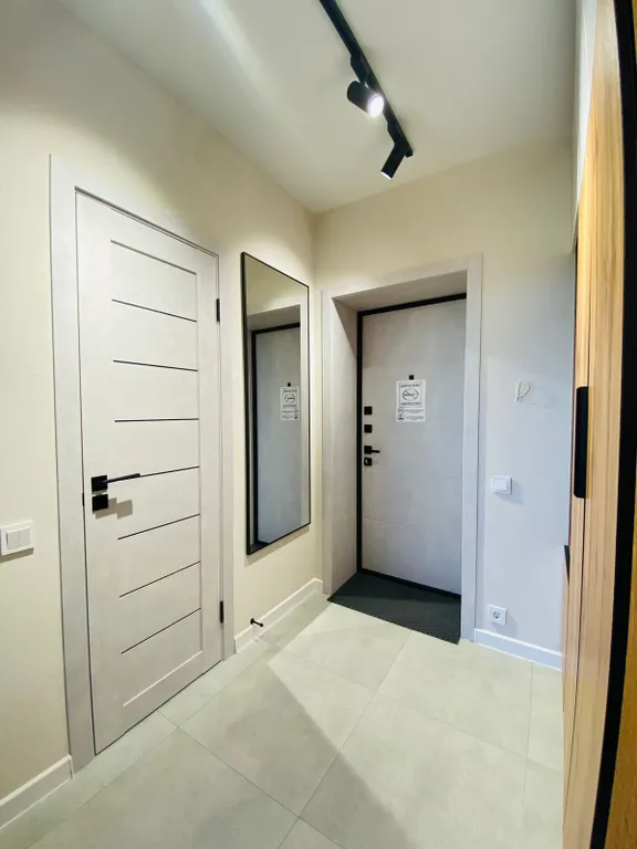 Квартира с новым ремонтом рядом с дворцом спорта Антей