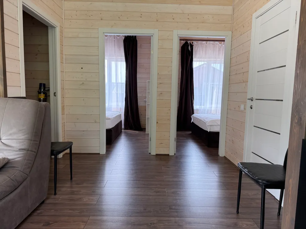 Дом 88m2 — чан, кухня, выход в лес