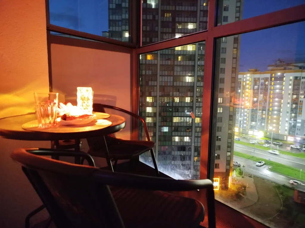 С видом на город