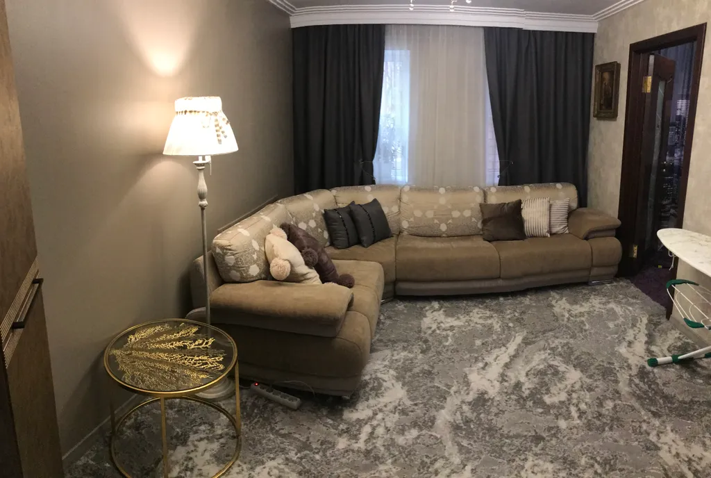 Уютный дом на набережной