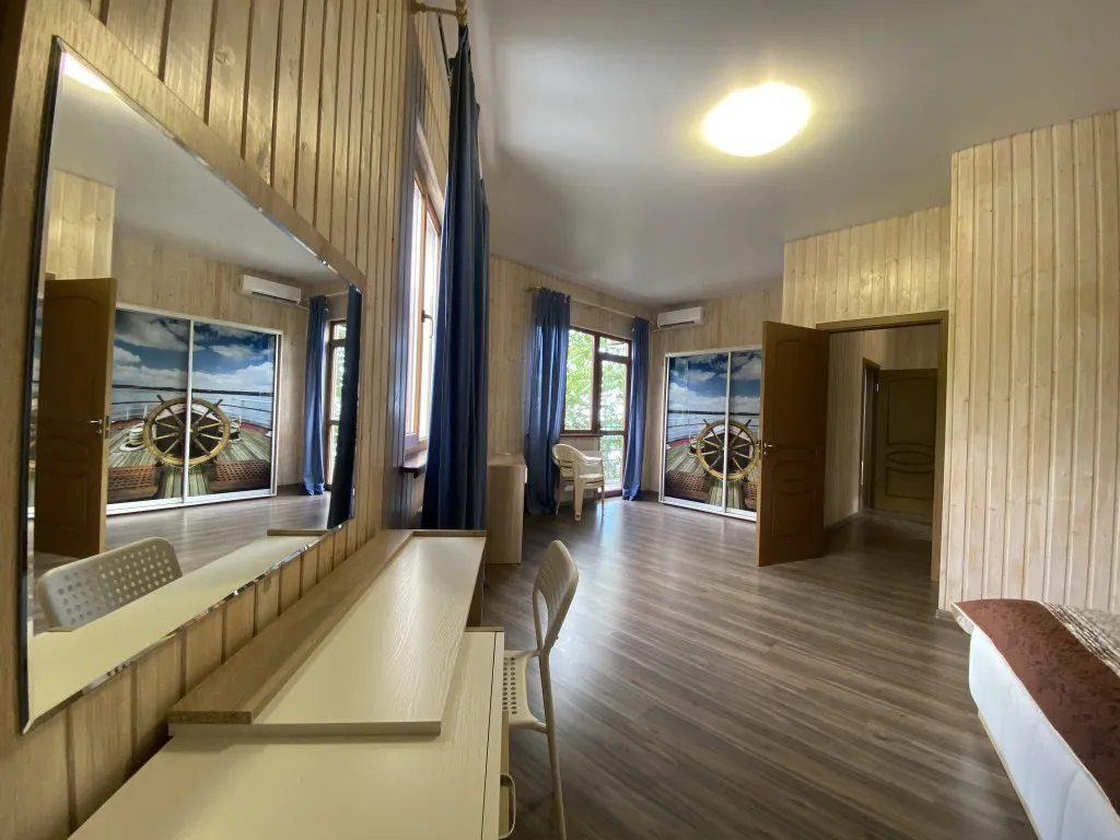 Аренда дома в Ялте возле Ялта интурист