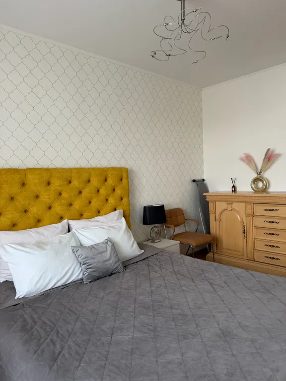 Двухкомнатная квартира с шикарным видом возле резиденции Президента