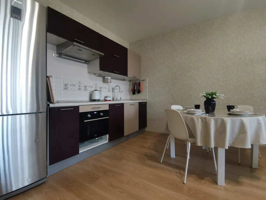 У Волги уютная квартира с видом на горы